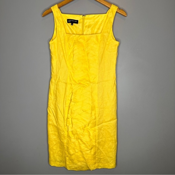 Jones New York Dresses & Skirts - Jones New York yellow sleeveless linen sheath dress